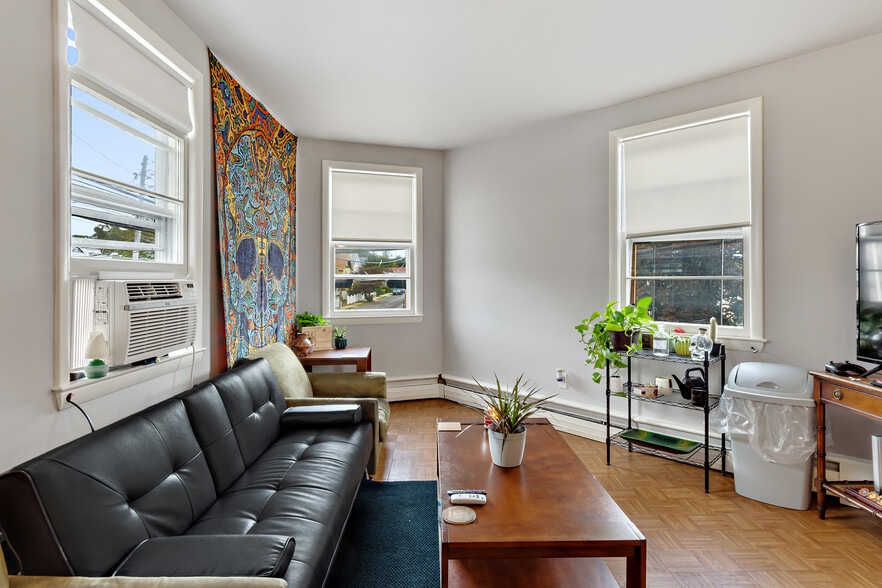 More Photos Of 180 Madison Ave, Port Chester Office For Sale