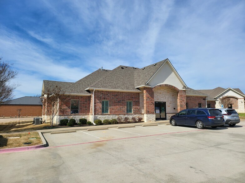 More Photos Of 4061 Kirkpatrick Ln, Flower Mound Medical For Lease