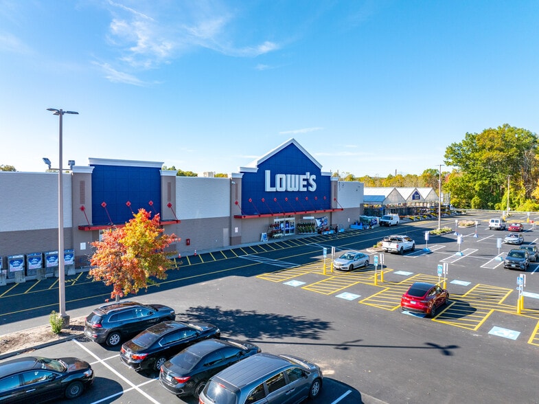 More Photos Of 325 Cottage Grove Rd, Bloomfield General Retail For Sale