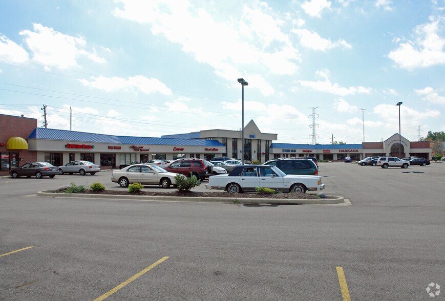 Primary Photo Of 315-345 W Northwest Hwy, Palatine Unknown For Lease