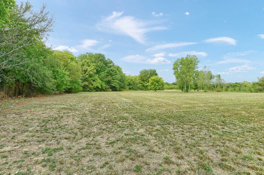 More Photos Of TBD TBD Ole Ambrose Road, Bells Land For Sale