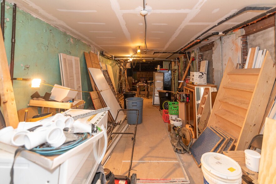 More Photos Of 401-405 S High St, Baltimore Storefront Retail Residential For Sale