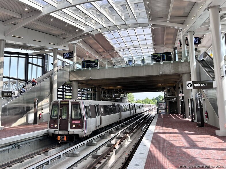 More Photos Of 3000 Potomac Ave, Alexandria Office For Lease