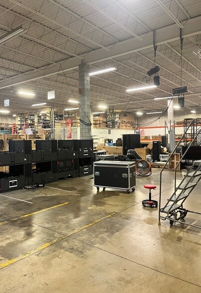 More Photos Of 1600 Belleville St, Richmond Distribution For Lease