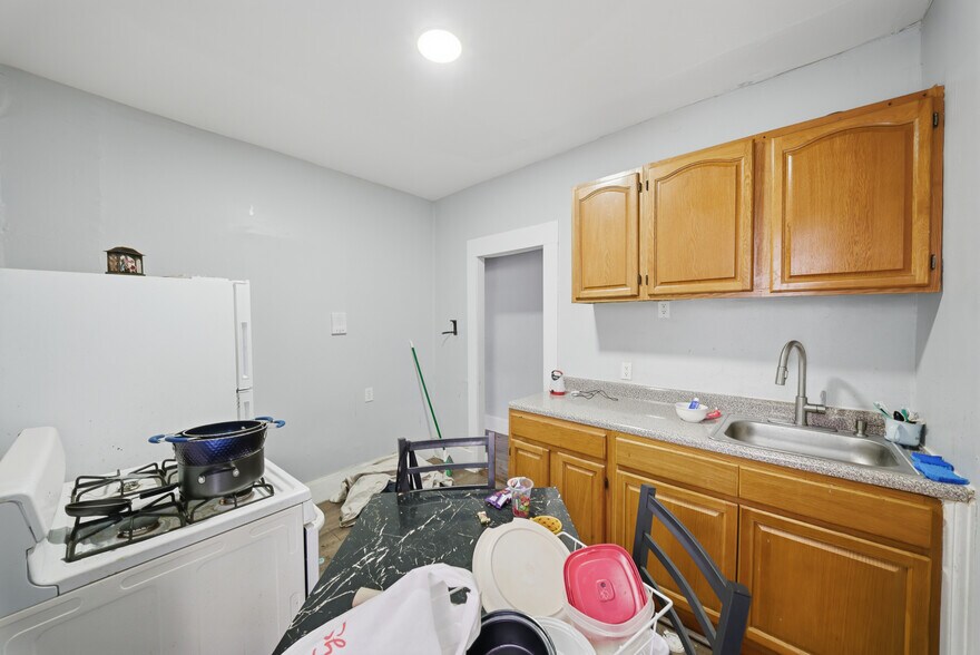 More Photos Of 2057 Ocean Ave, Brooklyn Apartments For Sale