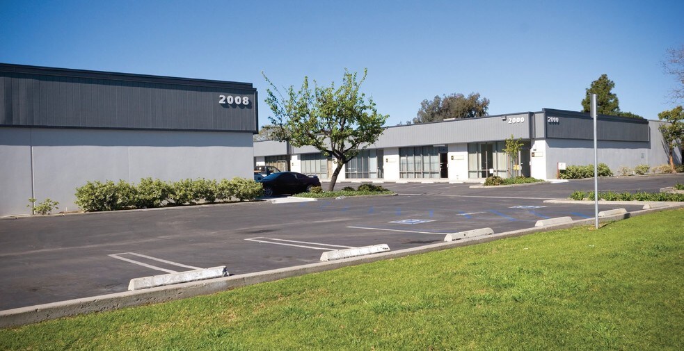 Primary Photo Of 2000 S Yale St, Santa Ana Warehouse For Lease