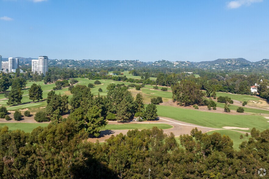 More Photos Of 1880 Century Park E, Los Angeles Office For Lease