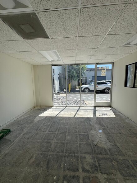 More Photos Of 6724-6758 Eton Ave, Canoga Park Warehouse For Lease