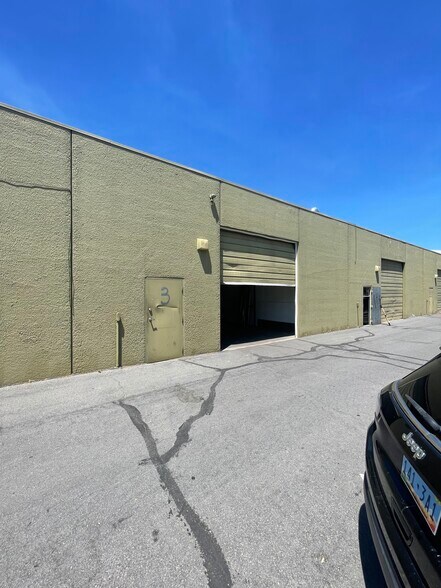 More Photos Of 650 S Rock Blvd, Reno Warehouse For Lease