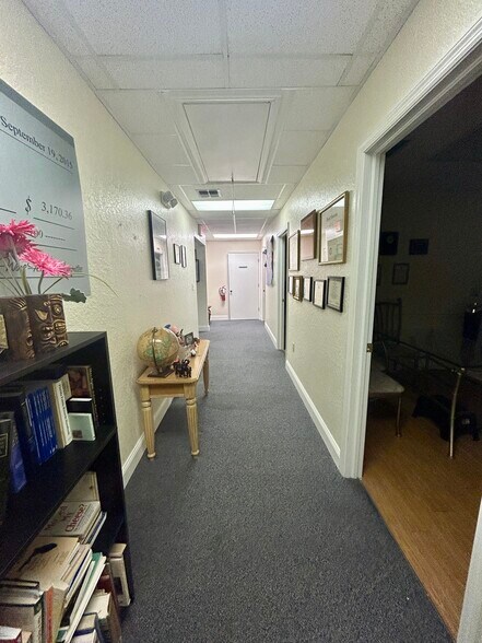 More Photos Of 5939 Virginia, New Port Richey Medical For Sale