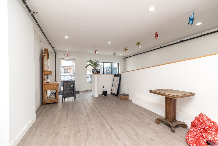 More Photos Of 314 Madison St, Lansdale Storefront Retail Residential For Lease