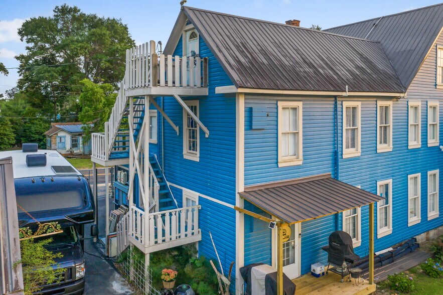 More Photos Of 1748 Georgia St, Alford Specialty For Sale