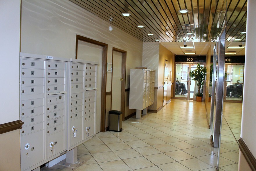 More Photos Of 160 NW 176th St, Miami Gardens Office For Lease