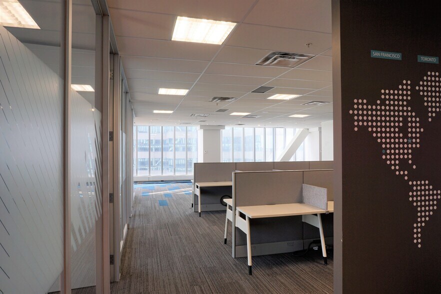 More Photos Of 480 University Ave, Toronto Office For Lease