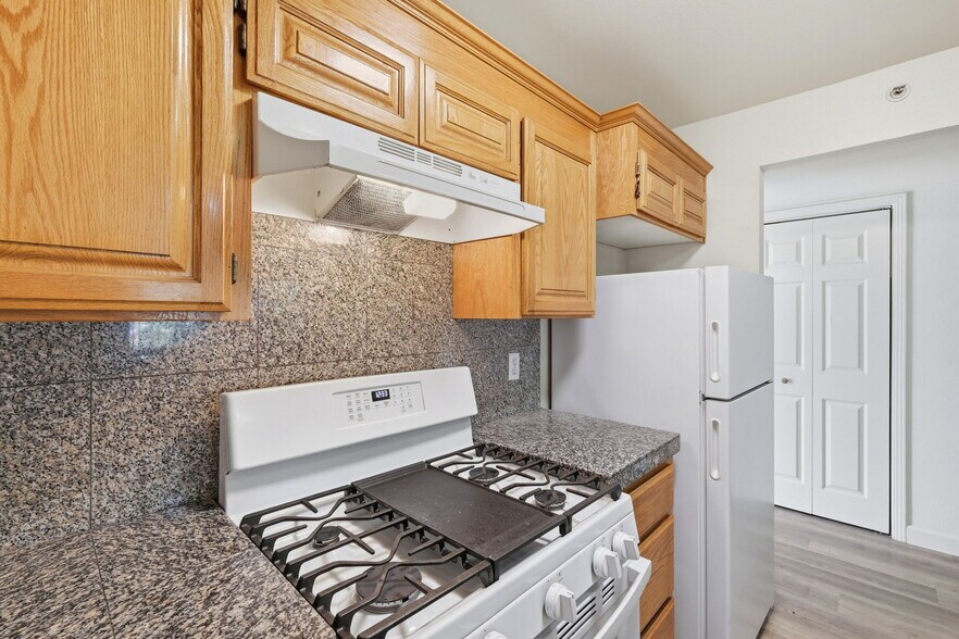 More Photos Of 2220 Chanticleer Ave, Santa Cruz Apartments For Sale