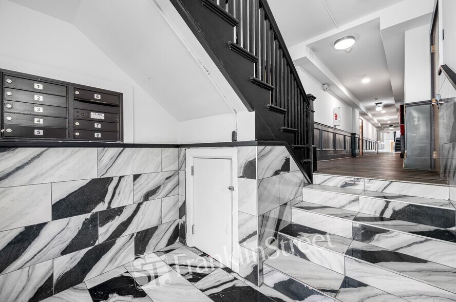 More Photos Of 104 S Armenia Ave, Tampa Apartments For Sale