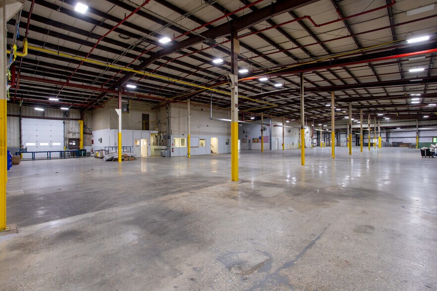 More Photos Of 125 Pecks Rd, Pittsfield Warehouse For Sale