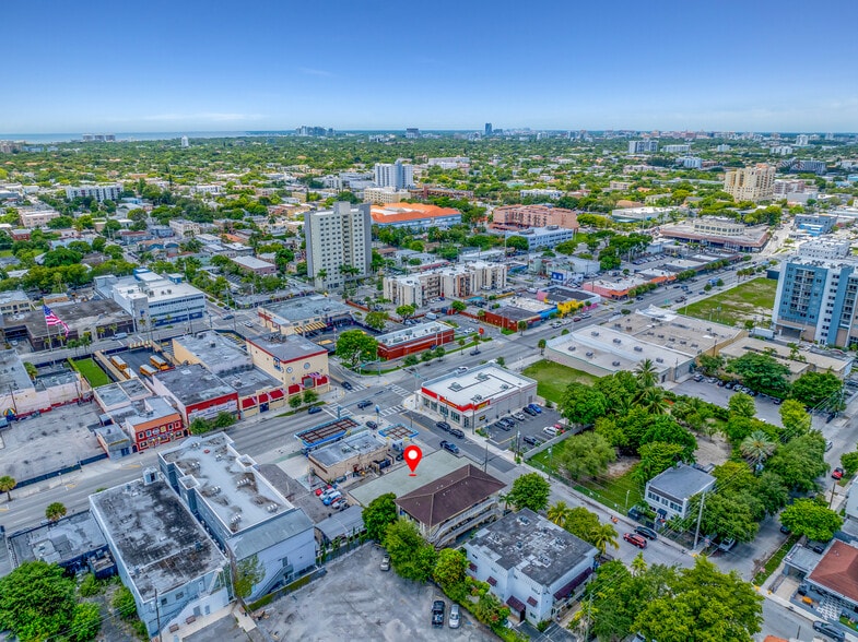 More Photos Of 999 W Flagler St, Miami Service Station For Lease