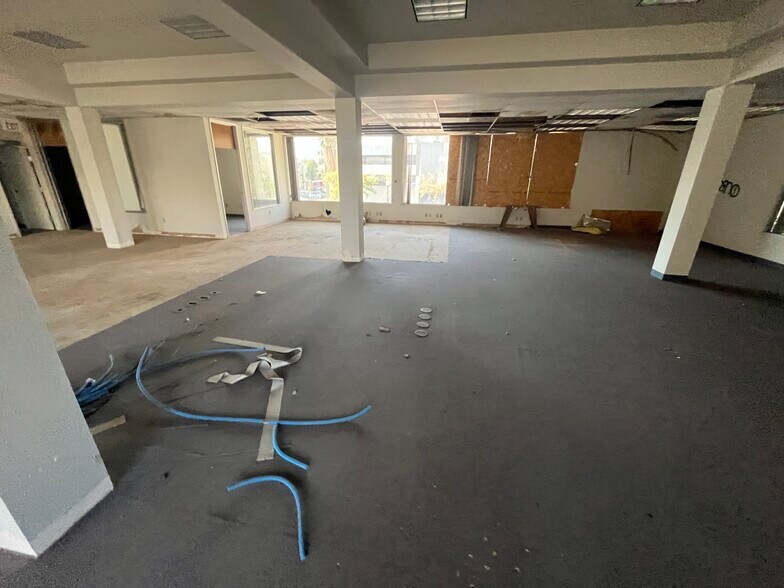 More Photos Of 1400 18th St, Bakersfield Office For Sale