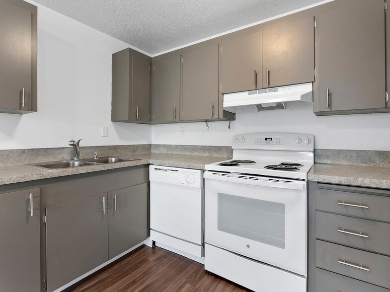 More Photos Of 210 Bethel St NE, Olympia Apartments For Sale