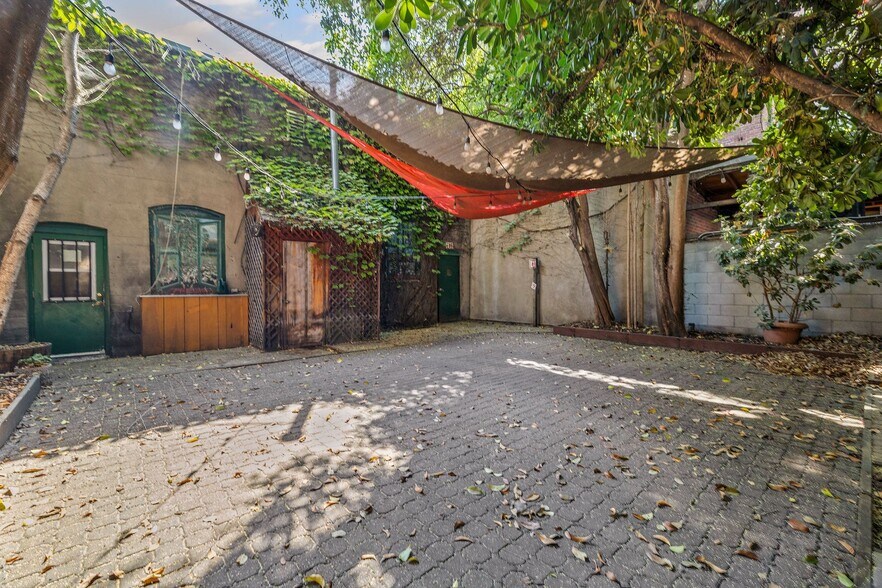 More Photos Of 131 Broadway St, Chico Restaurant For Sale