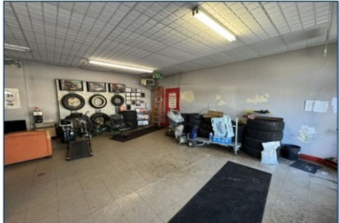 More Photos Of 718 Starr Ave, Toledo General Retail For Sale