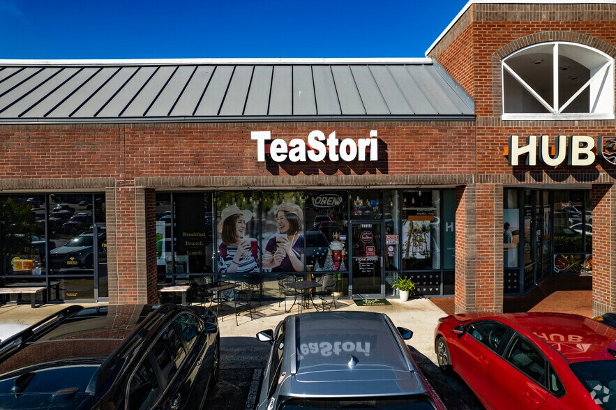 More Photos Of 2604-2682 E Fowler Ave, Tampa Unknown For Lease