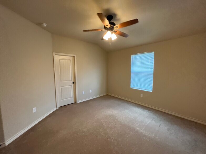 More Photos Of 6407 Luglio Ln, San Antonio Apartments For Sale