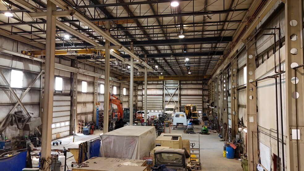 More Photos Of 8600 1 St NW, Edmonton Manufacturing For Lease