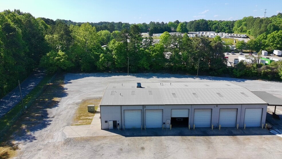 More Photos Of 4490 Bowman Industrial Ct, Conley Service For Lease