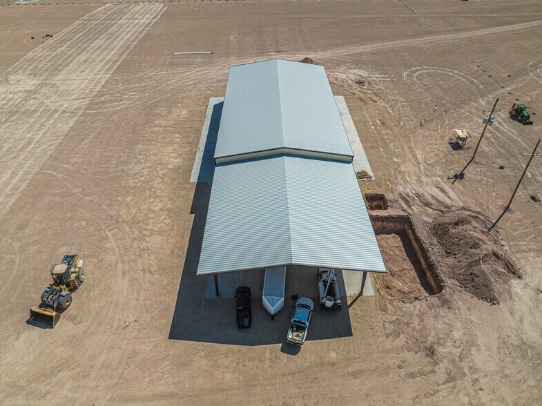 More Photos Of 16761 W Basin St, Odessa Warehouse For Sale