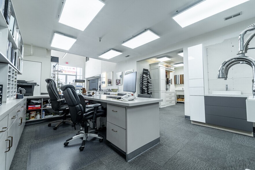 More Photos Of 1435-1475 Huntington Ave, South San Francisco Showroom For Sale