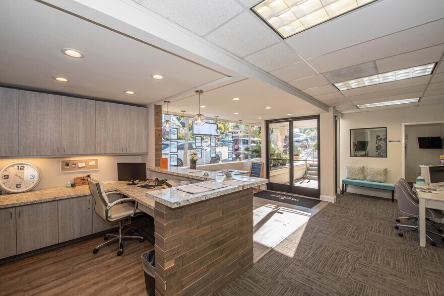 More Photos Of 1312 Camino Del Mar, Del Mar Office For Lease