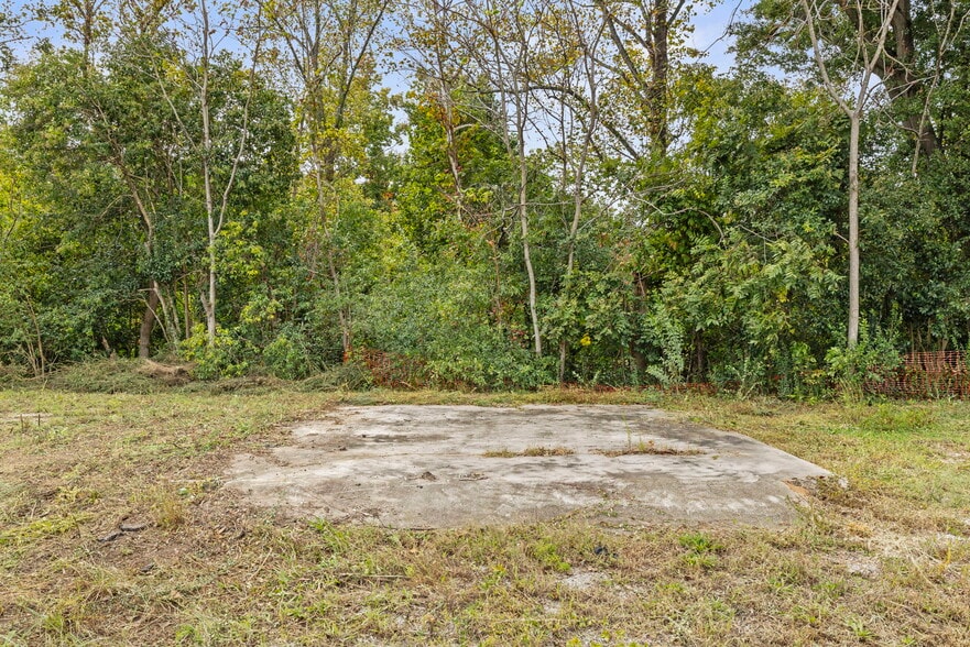 More Photos Of 4630 Augusta Rd, Greenville Auto Repair For Sale