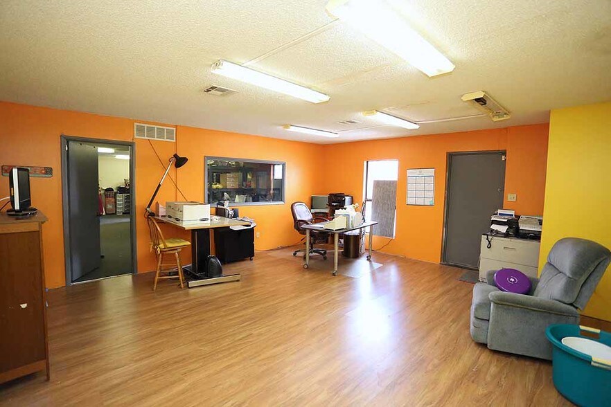 More Photos Of 4023 W Oquendo Rd, Las Vegas Warehouse For Sale