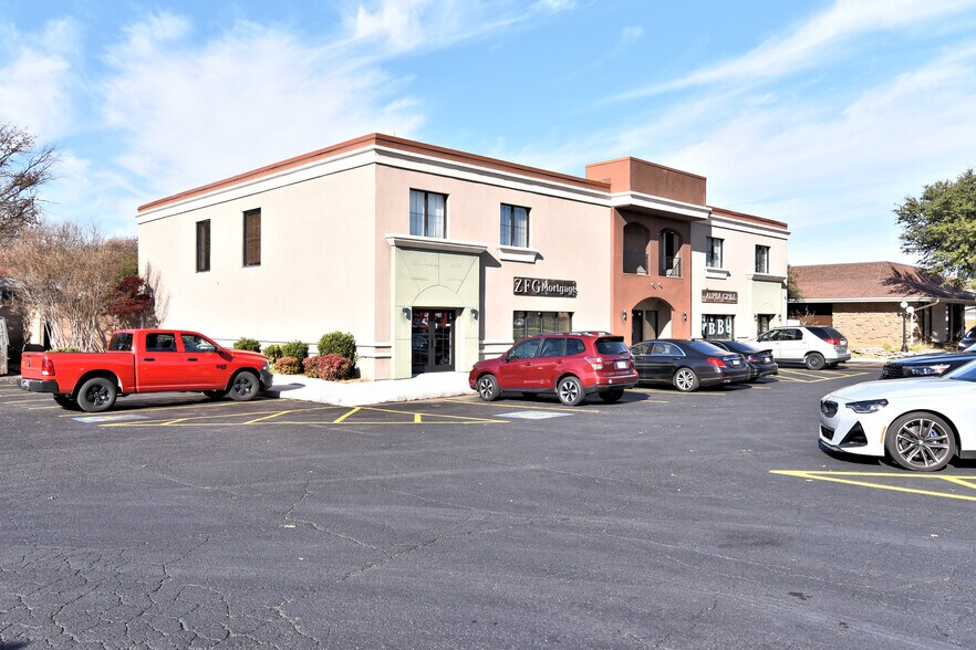 More Photos Of 6670 S Lewis Ave, Tulsa Office For Sale