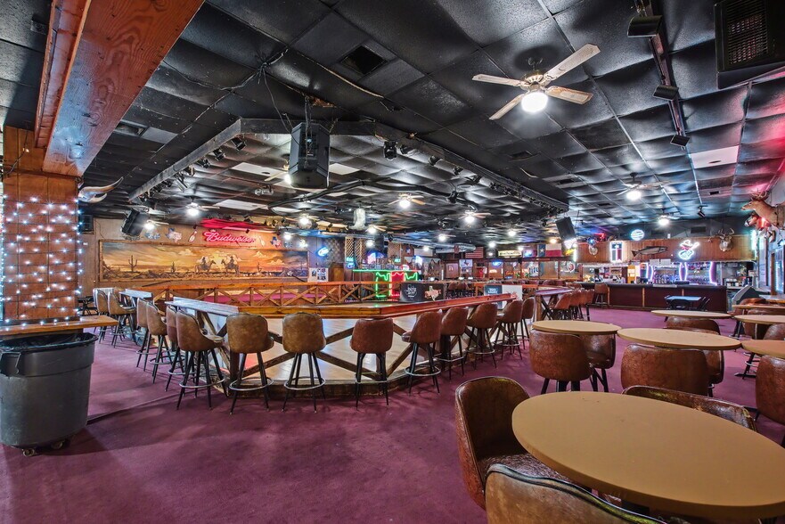 More Photos Of 15615 E State Highway 29, Buchanan Dam Restaurant For Sale