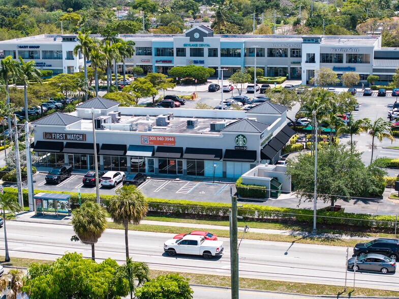 More Photos Of 1600-1760 NE Miami Gardens Dr, Miami Unknown For Lease