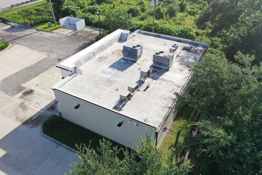 More Photos Of 8801 20th St, Vero Beach Convenience Store For Lease