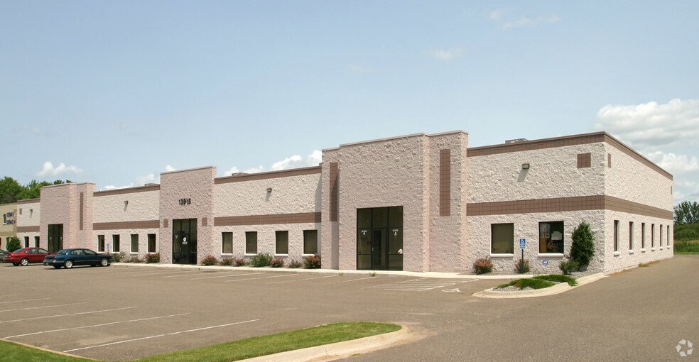 More Photos Of 13915 Lincoln St NE, Ham Lake Manufacturing For Lease