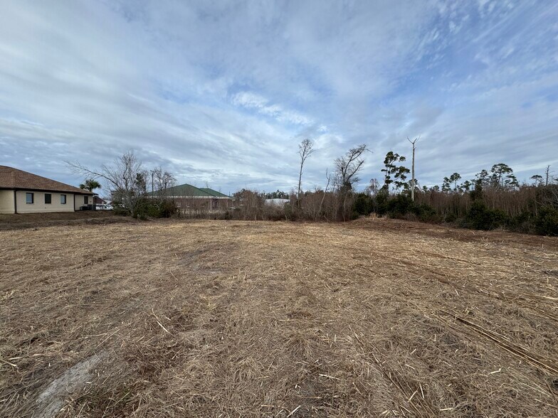 More Photos Of 721 Avery St, Panama City Land For Sale