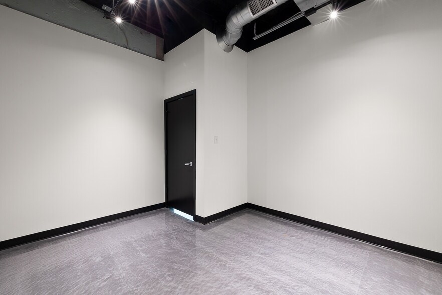 More Photos Of 804 Pecan Blvd, McAllen Coworking Space