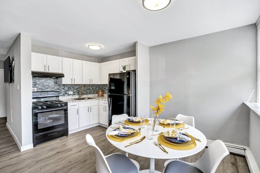 More Photos Of 220 S Lenola Rd, Maple Shade Township Apartments For Sale