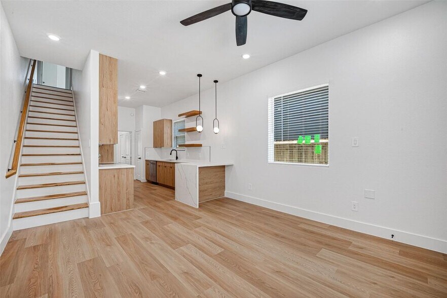 More Photos Of 7840 Nashville Unit A/B Street, Houston Apartments For Sale