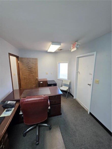 More Photos Of 6303 King Hill Ave, Saint Joseph Office For Sale