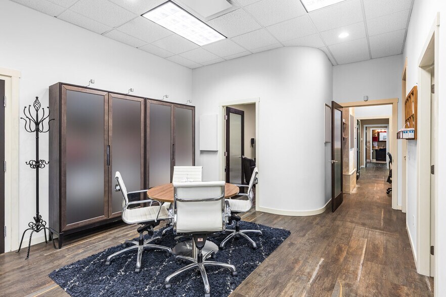 More Photos Of 1856 Ambrosi Rd, Kelowna General Retail For Lease