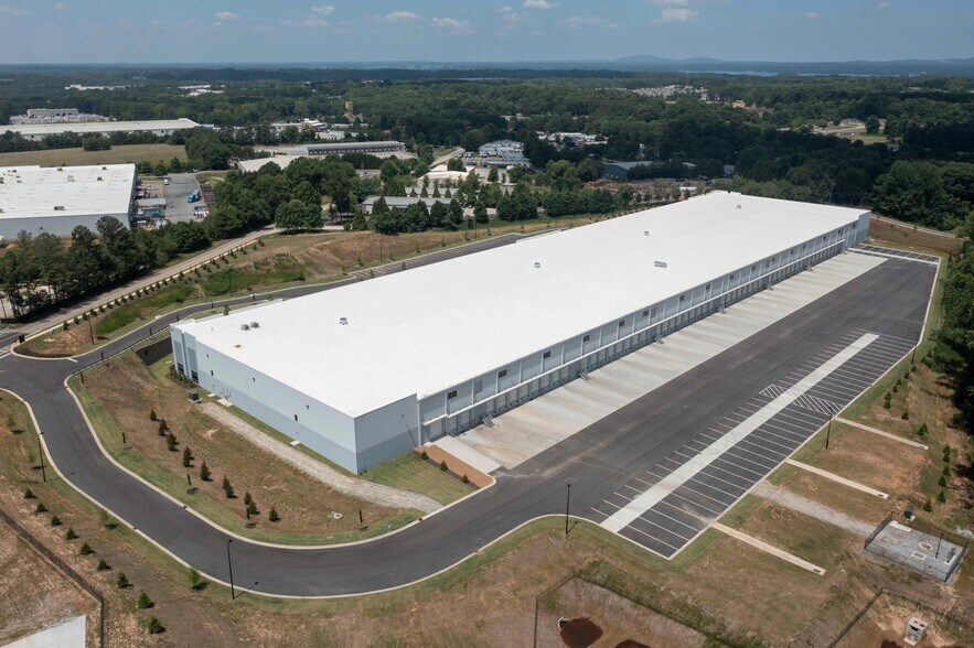 More Photos Of 4000 Chamblee Rd, Oakwood Distribution For Lease