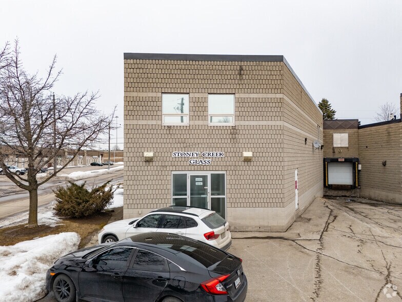 Primary Photo Of 504 Kenora Ave, Hamilton Warehouse For Lease