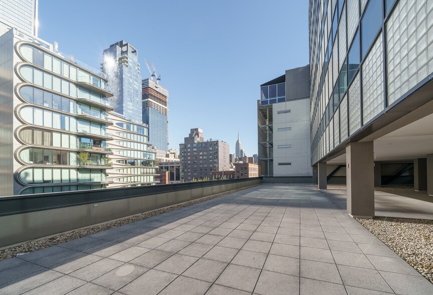 More Photos Of 520 W 27th St, New York Loft Creative Space For Sale