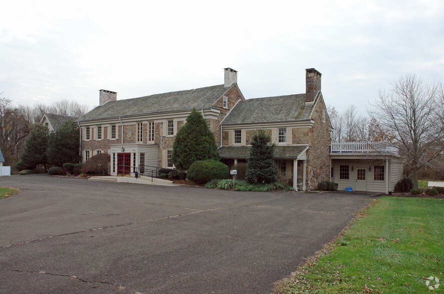 Primary Photo Of 552 Washington Crossing Rd, Newtown Restaurant For Sale